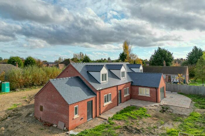 5 Bedroom Detached House For Sale In Saxilby Road, Sturton By Stow, LN1