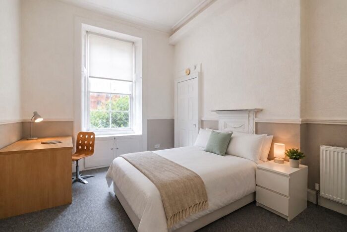 5 Bedroom Flat To Rent In Hmo Kersland Street, West End, Glasgow, G12