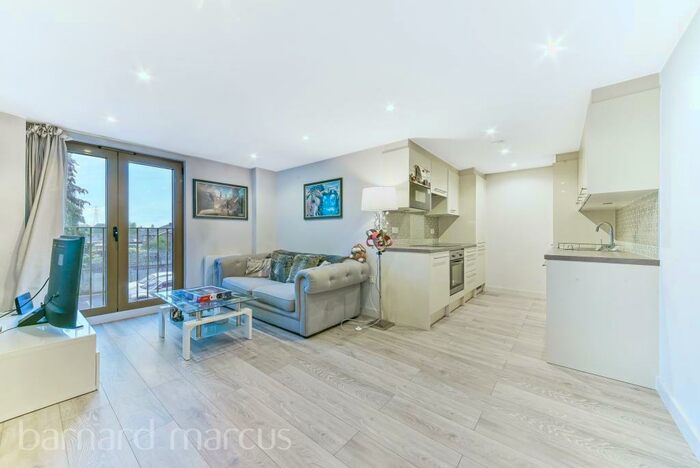 1 Bedroom Apartment To Rent In London Road, Cheam, Sutton, SM3