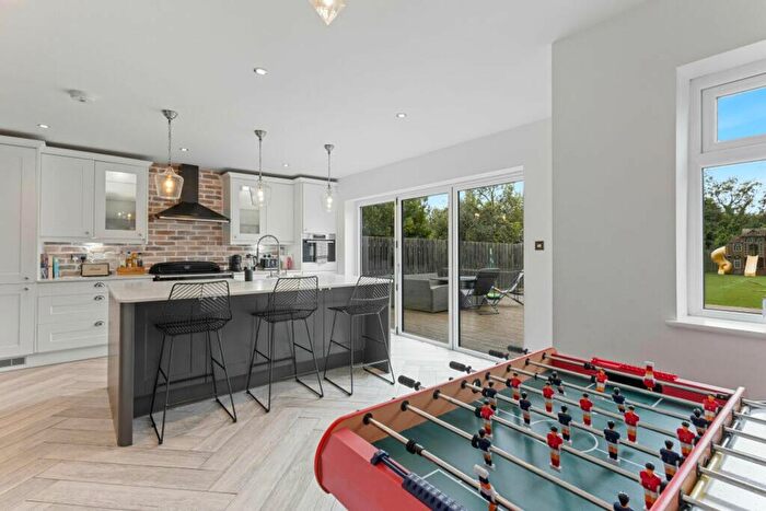 4 Bedroom Detached House For Sale In St. Marys Road, West Hythe, CT21