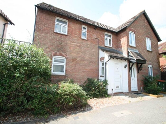 3 Bedroom House To Rent In St Michaels Close, London, E16