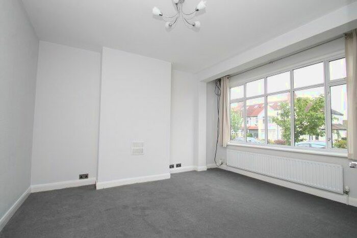 3 Bedroom Property To Rent In Cherry Tree Walk, Beckenham, BR3