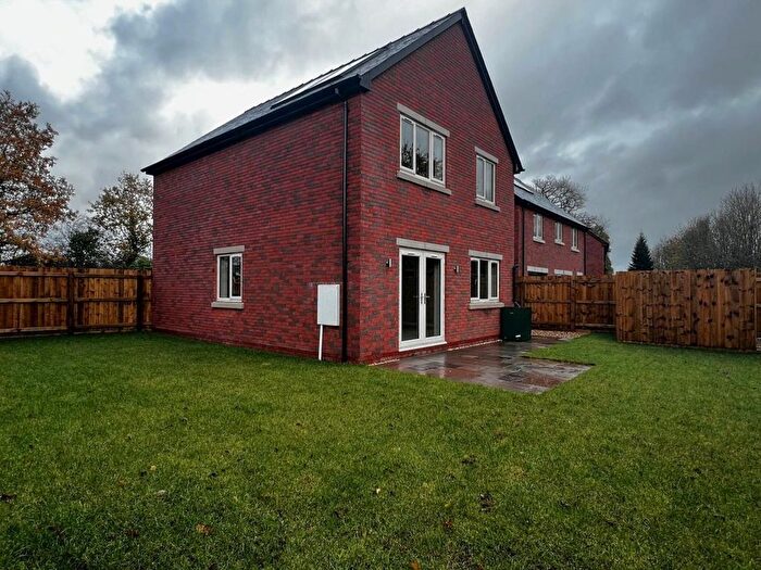 3 Bedroom Detached House To Rent In Rainbow View, Llandrindod Wells, LD1