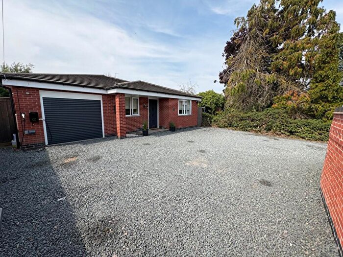 3 Bedroom Bungalow For Sale In Leicester Road, Broughton Astley, Leicester, LE9