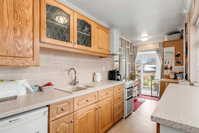 3 Bedroom Bungalow For Sale In Firtree Road, Norwich, Norfolk, NR7