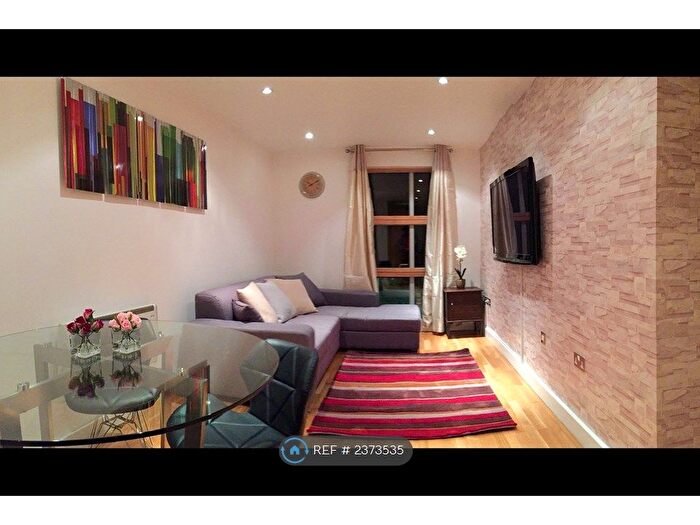 2 Bedroom Flat To Rent In The Wentwood, Manchester, M1