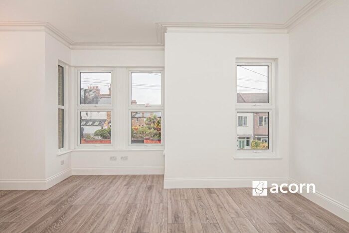 2 Bedroom Flat To Rent In Agnew Road London, SE23