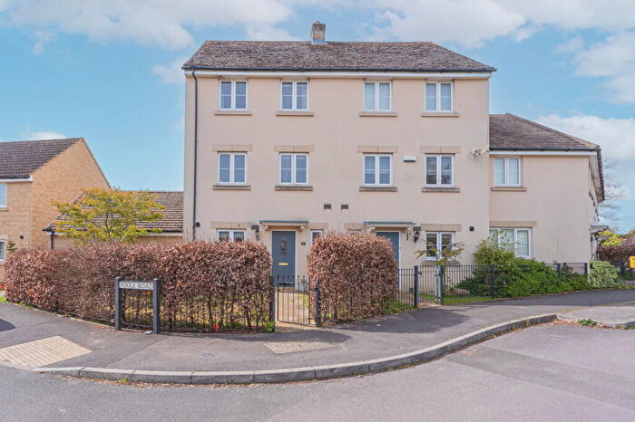 3 Bedroom Town House For Sale In Poole Road, Malmesbury, SN16
