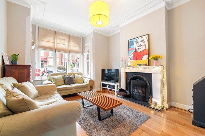 3 Bedroom Semi Detached House For Sale In Upland Road, East Dulwich, London, SE22