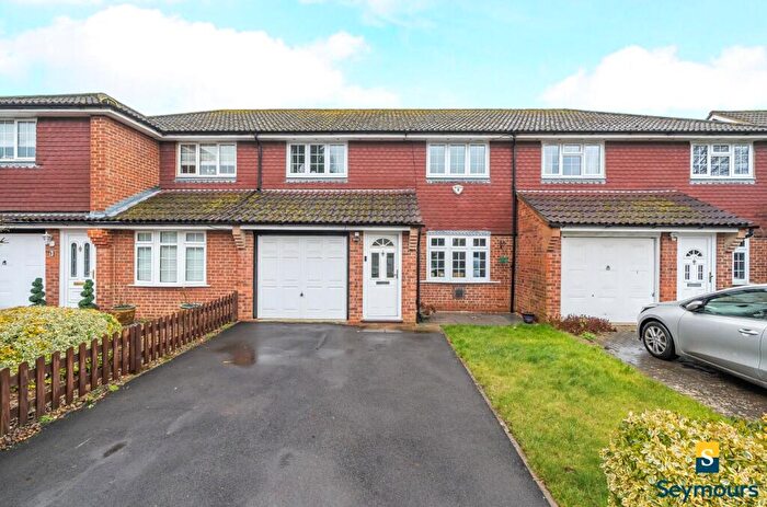 4 Bedroom Terraced House For Sale In The Cedars, Guildford, Surrey, GU1