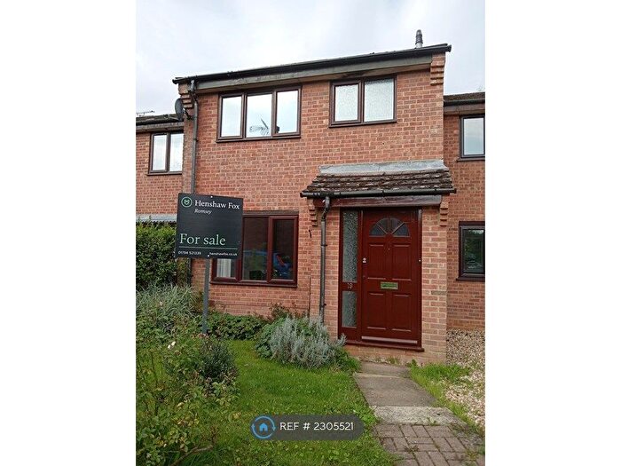 3 Bedroom Terraced House To Rent In The Tyleshades, Romsey, SO51