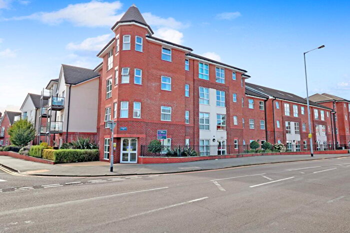 2 Bedroom Apartment For Sale In High Street, Wolstanton, Newcastle, ST5
