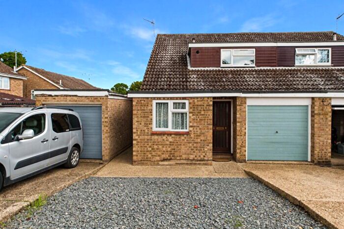 3 Bedroom Semi-Detached House For Sale In Netley Close, Ipswich, Suffolk, Uk, IP2