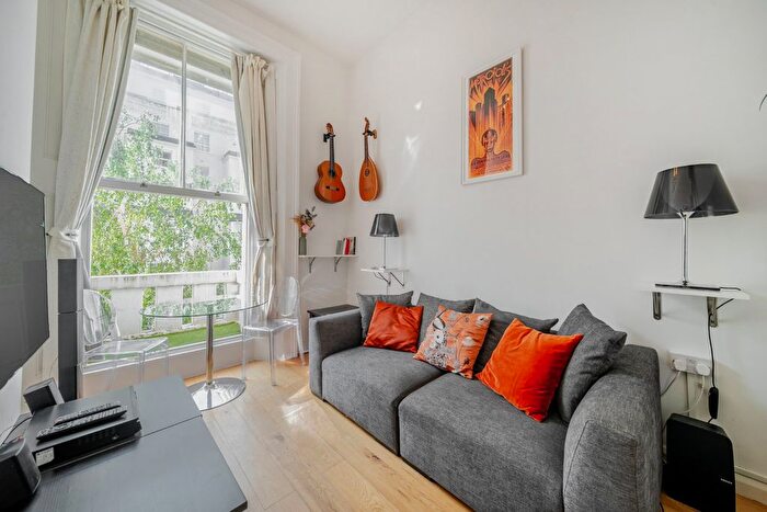 1 Bedroom Flat For Sale In Leinster Square, London, W2