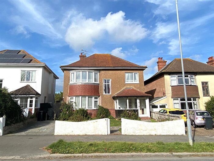 1 Bedroom Flat To Rent In Gff, Collington Avenuebexhill-On-Seaeast Sussex, TN39