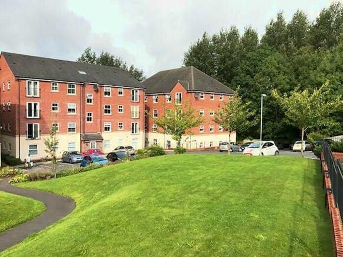 2 Bedroom Flat To Rent In Stonemere Drive, Radcliffe, Manchester, M26