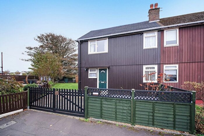 3 Bedroom Semi-Detached House For Sale In Woodlands Avenue, Irvine, KA12