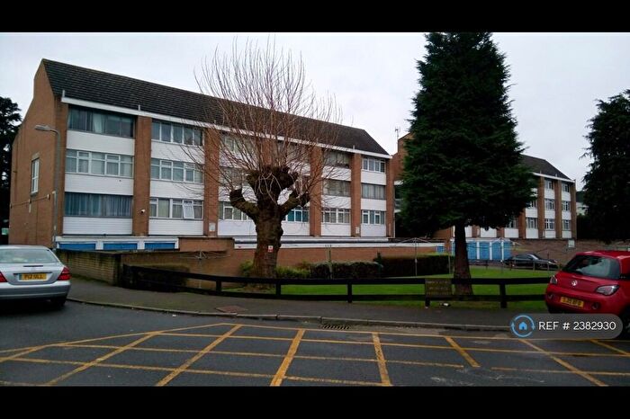 Studio To Rent In Farnham Road, Slough, SL2