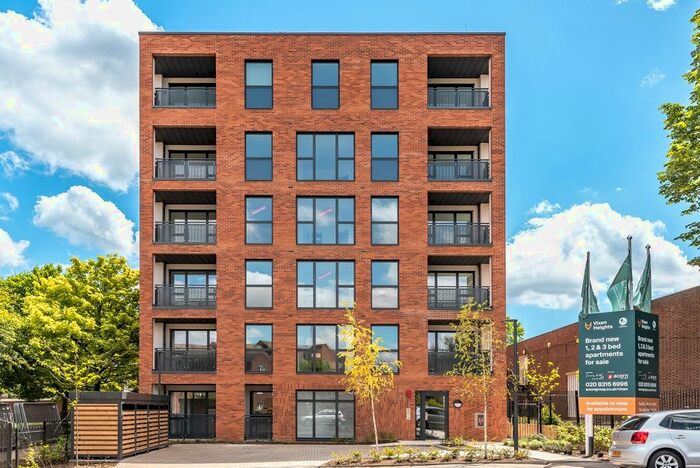 2 Bedroom Flat To Rent In Grove Park Road, London, SE9