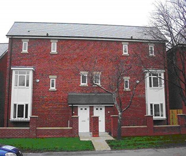 4 Bedroom Semi-Detached House To Rent In Bold Street, Hulme, Manchester, M15