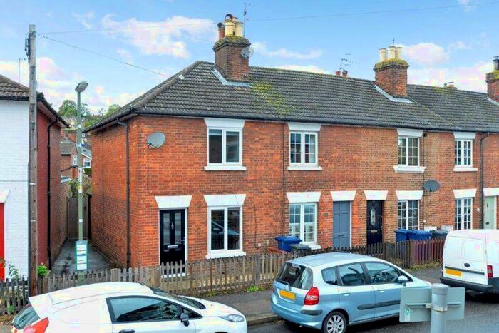 2 Bedroom Terraced House To Rent In St. Johns Street, Godalming, GU7