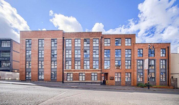 2 Bedroom Apartment For Sale In Metalworks Apartments, Warstone Lane, Birmingham, B18