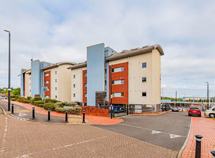 2 Bedroom Flat For Sale In Ty Devonia, Pierhead View, Penarth, CF64