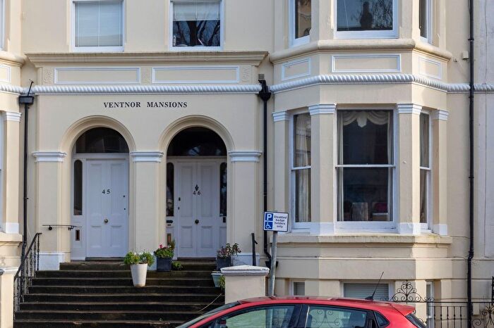 2 Bedroom Flat To Rent In Ventnor Villas, Hove, BN3