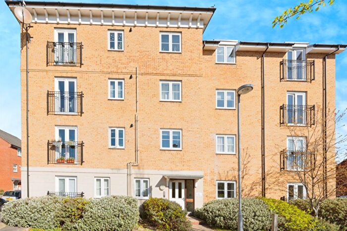 1 Bedroom Flat For Sale In Ward Road, Watford, WD24
