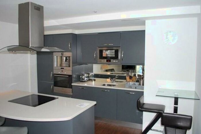 2 Bedroom Apartment To Rent In The Oxygen Building, Royal Victoria Docks, Excel, Canary Wharf, London, E16