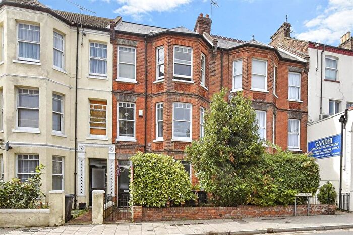 1 Bedroom Flat For Sale In Station Road, Herne Bay, Kent, CT6