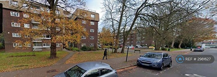 1 Bedroom Flat To Rent In Canons Drive, Edgware, HA8