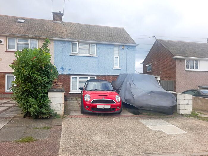 2 Bedroom Semi-detached House For Sale In St Margarets Crescent, Gravesend, DA12