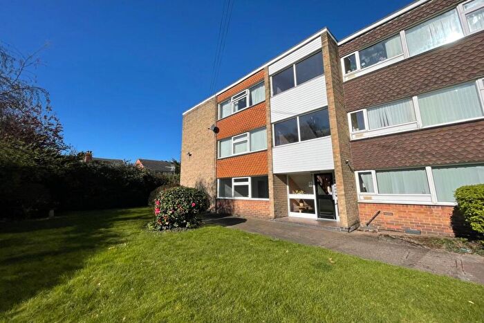 2 Bedroom Apartment To Rent In Cedar Court, Beeston, NG9