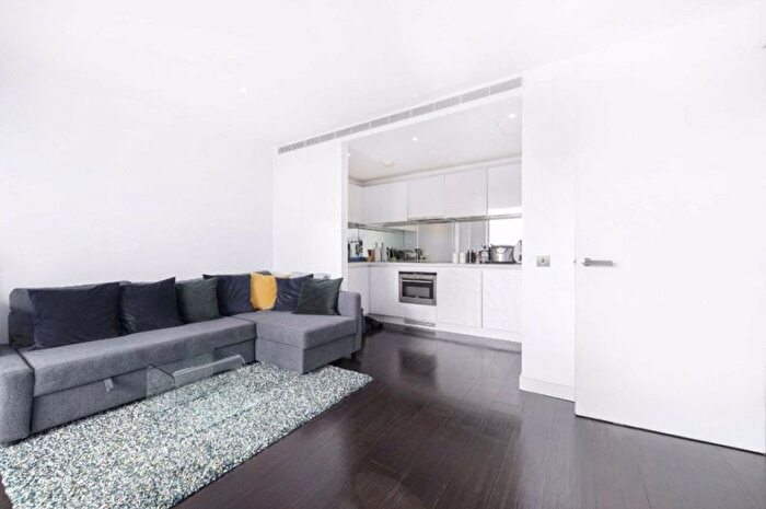 1 Bedroom Flat To Rent In Pan Peninsula Square, London, E14