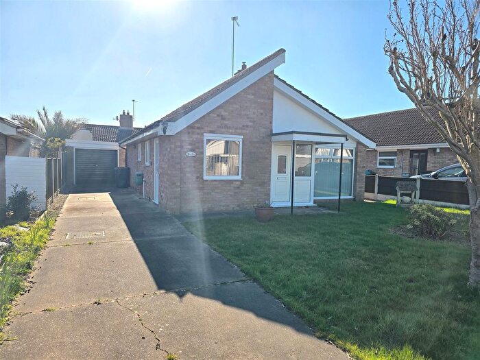 2 Bedroom Detached Bungalow For Sale In Firs Avenue, Ormesby, NR29