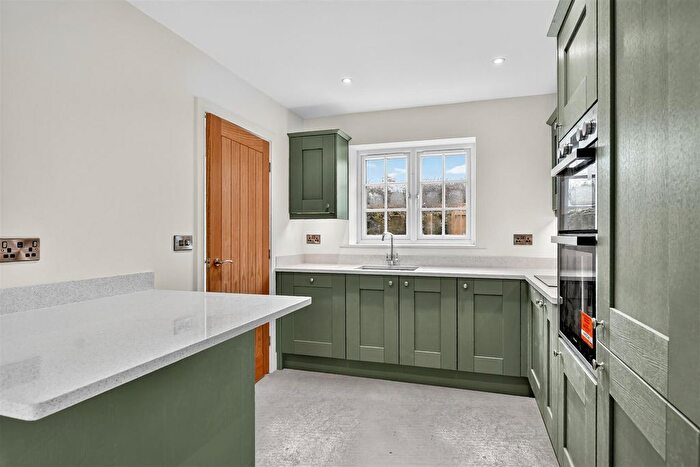 3 Bedroom Detached House For Sale In Thirsk Road, Easingwold, YO61