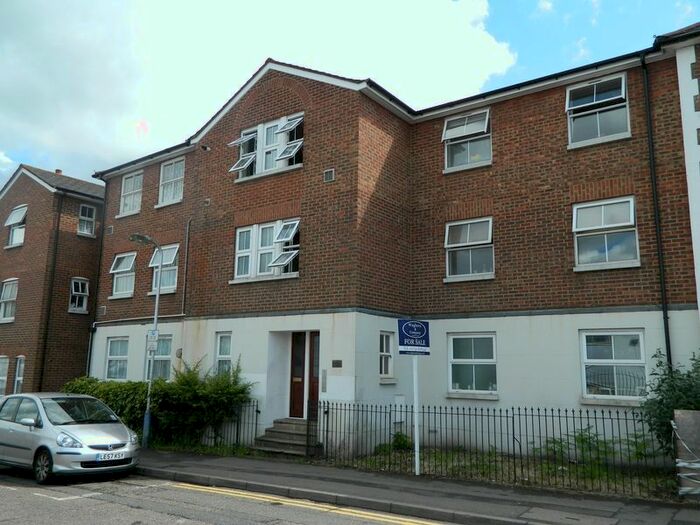1 Bedroom Flat For Sale In Priory Road, Tonbridge, TN9
