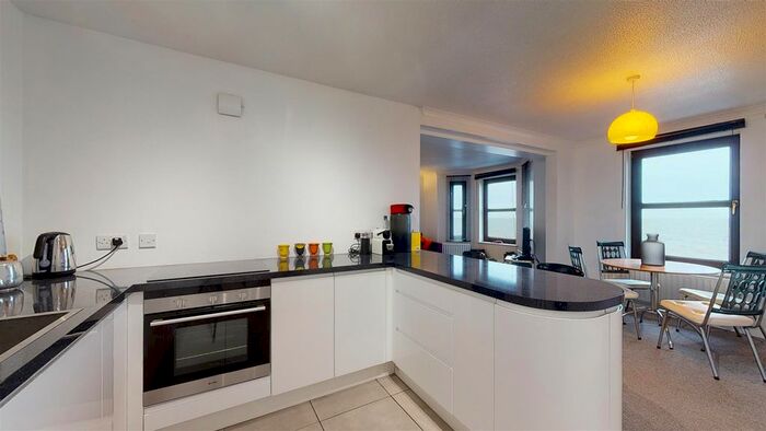 2 Bedroom Flat To Rent In Prince William Court, The Marina, Deal CT14