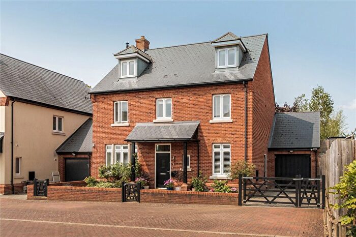 5 Bedroom Town House For Sale In Hart Walk, Upper Heyford, Bicester, OX25