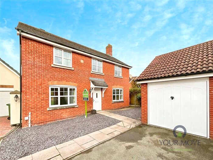 4 Bedroom Detached House To Rent In Vale Grove, Bromsgrove, Worcestershire, B60