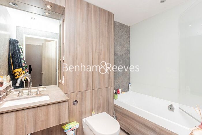 1 Bedroom Flat To Rent In Townmead Road, Imperial Wharf, SW6