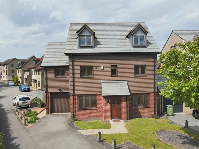 5 Bedroom Detached House To Rent In Hunsbury Chase, Broughton, Milton Keynes, MK10