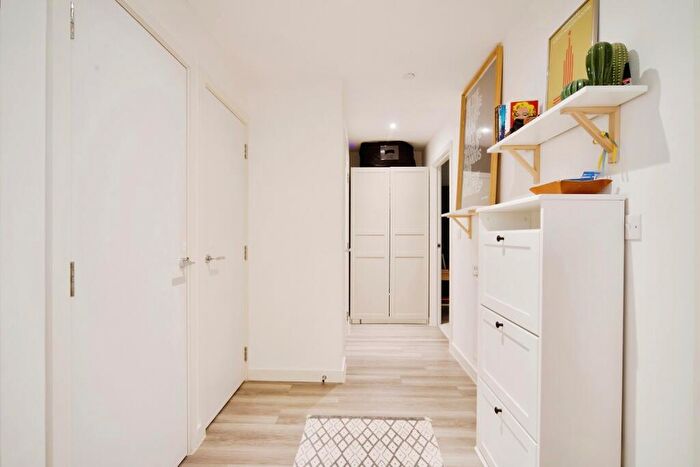 2 Bedroom Apartment To Rent In Chamberlain Court, Ironworks Way, Upton Park, E13