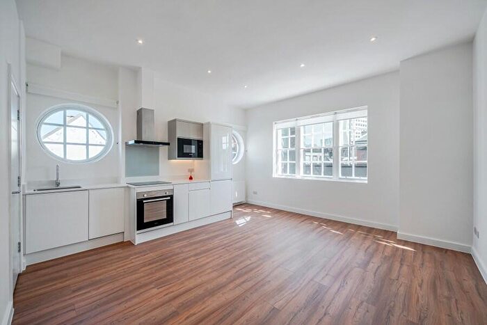 1 Bedroom Apartment To Rent In Bank Chambers, Woking, Surrey, GU21