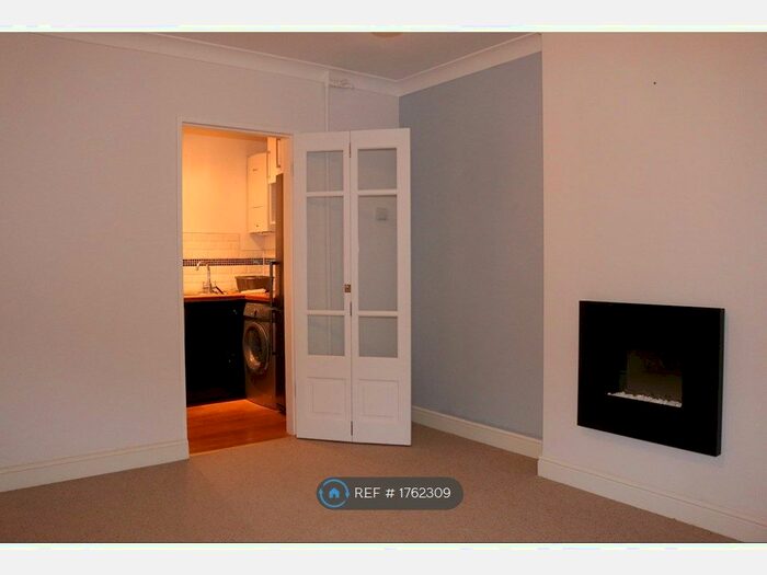 1 Bedroom Flat To Rent In Victor Cazalet House, London, N1