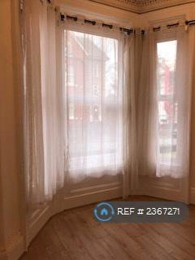 2 Bedroom Flat To Rent In Croxteth Grove, Liverpool, L8