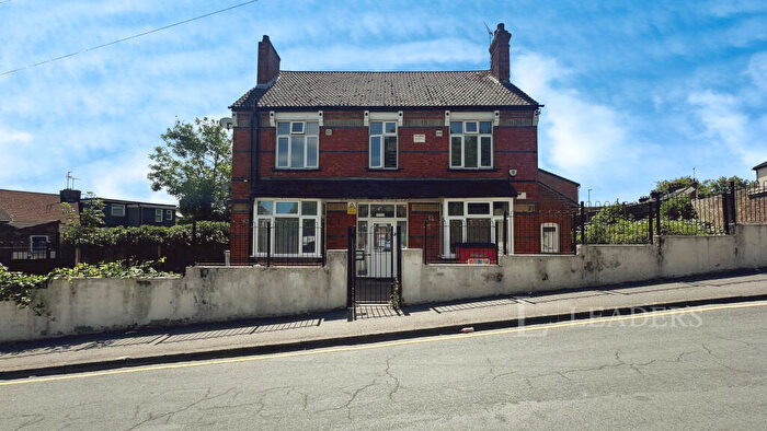1 Bedroom House To Rent In Western Road, Luton, Bedfordshire, LU1