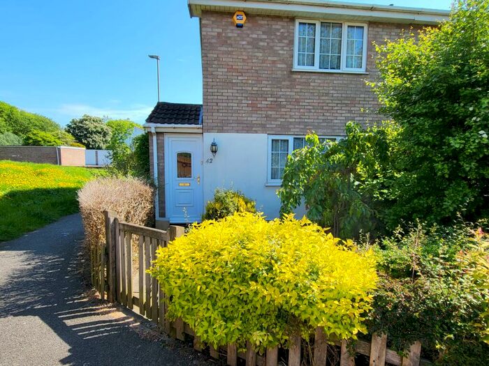 2 Bedroom Semi-Detached House To Rent In Farrier Lane, Leicester, LE4