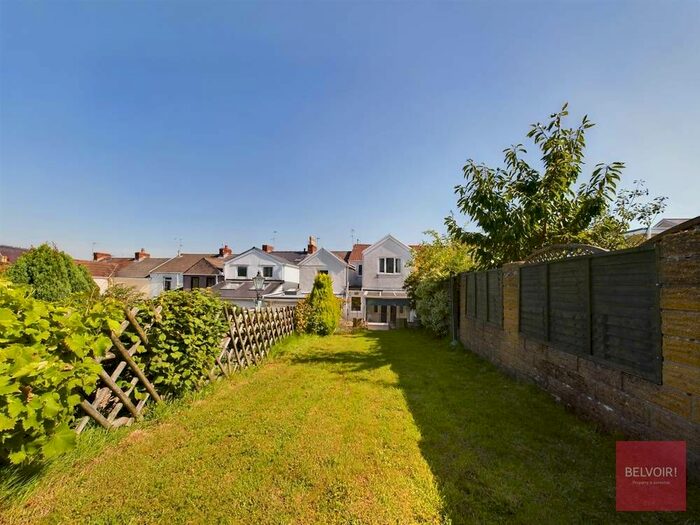 3 Bedroom Terraced House To Rent In Park Street, Mumbles, Swansea, SA3